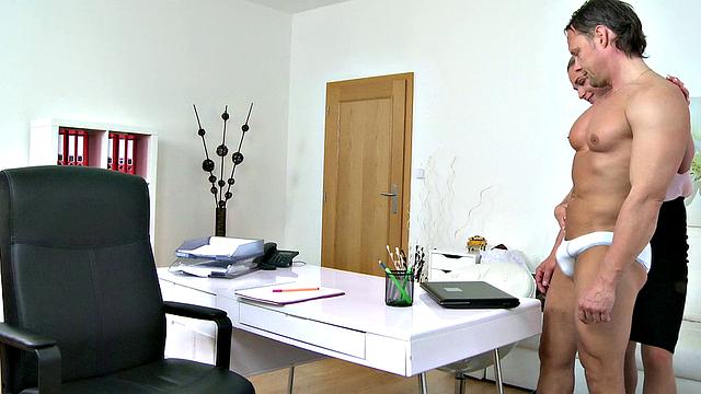 Muscular Stud's Cock Pleases Agent