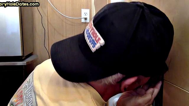 Gloryhole DILF analbanged by teen