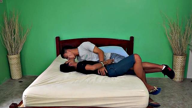 Real Asian twink barebacked in asshole by his top BF