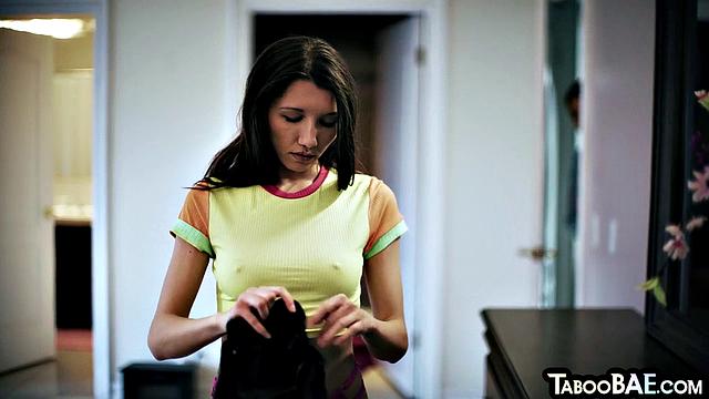 21yo amateur lesbian licked by GF