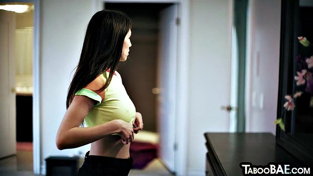 21yo amateur lesbian licked by GF