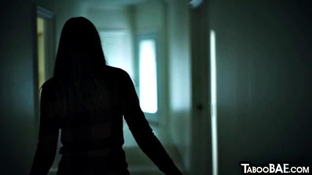 21yo amateur lesbian licked by GF