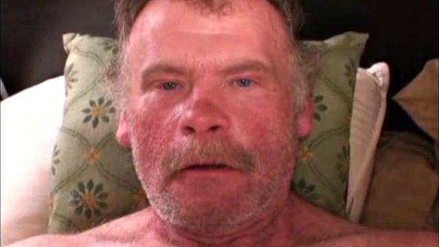 томас дрочит после работы в спецовке