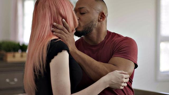 Transsexual lady fucked by black guy in tight anal