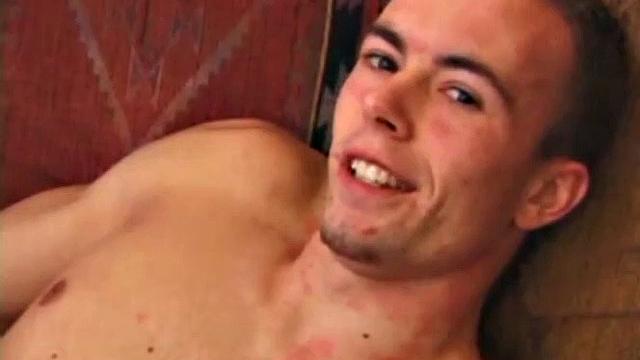 Straight Guy Carson Beats Off