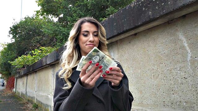 Skinny amateur babe in pantyhose fucked for money by stranger