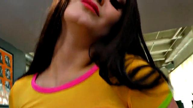 Tugging POV babe jerks BF while talking dirty after Hitachi