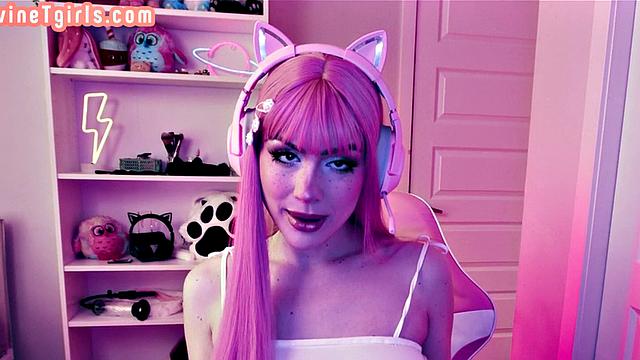 Small cock and big ass webcam TS gets fucked in big butt