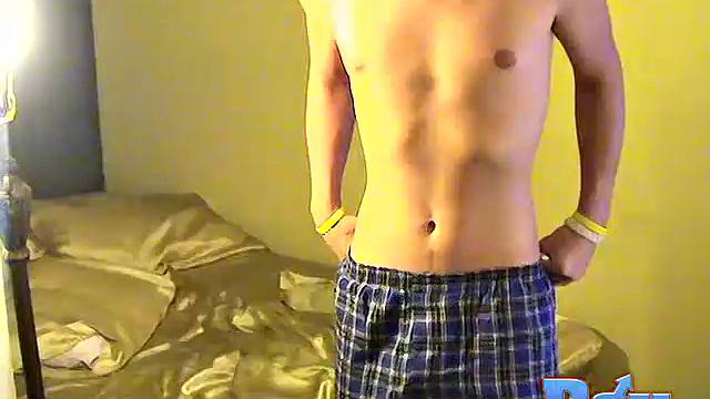 Straight boy Reliance Rubs One Out - Reliance