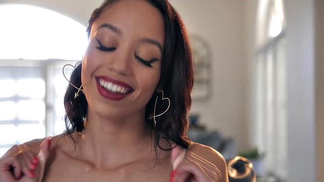 All Natural Ebony Babe Alexis Tae Dazzles in Stockings Before Masturbating Trimmed Pussy