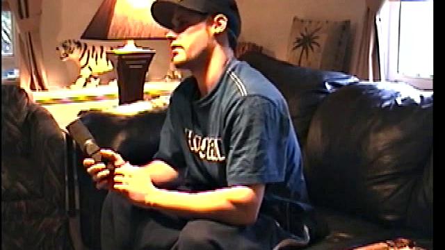 Straight Boy Buzz Gets Sucked