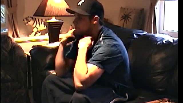 Straight Boy Buzz Gets Sucked