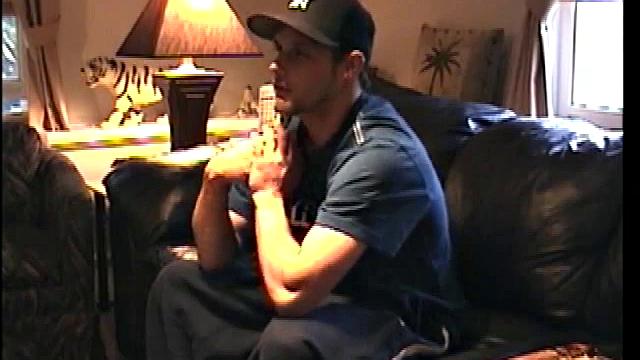 Straight Boy Buzz Gets Sucked