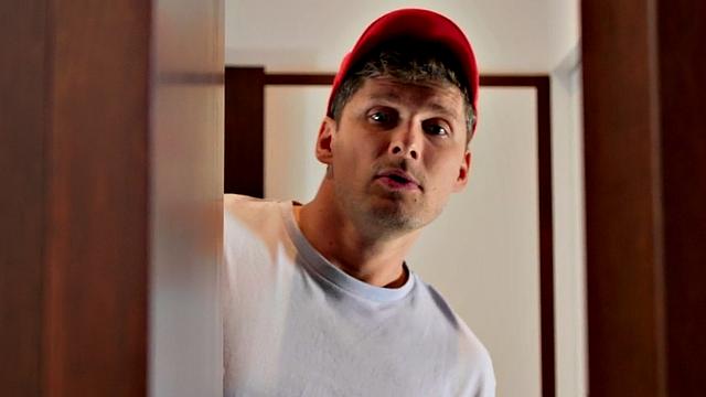 Squirting blonde MILF sucking cock during buttfucking