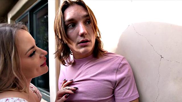 Quick, before dad comes!