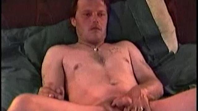 Darryll is a complete asshole! This hustler is a demanding little prick.