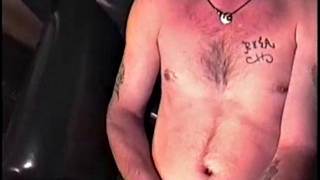 Darryll is a complete asshole! This hustler is a demanding little prick.