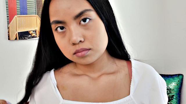 Welcome to Porn, Luna