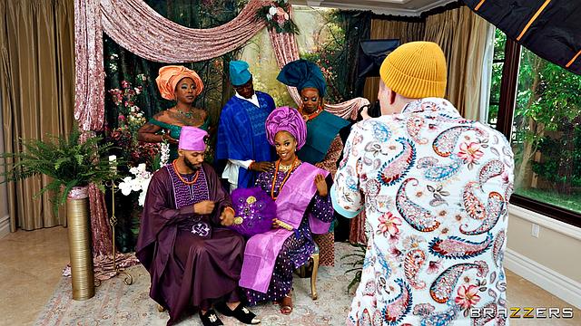 Жаркая нигерийская свадьба: невеста изменяет прямо на банкете