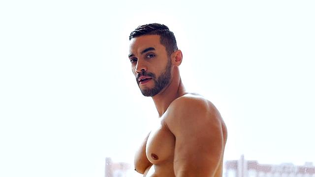 Persian Bodybuilder Gets Hardcore Fuck