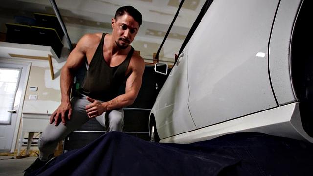 Dominant tattooed jock barebacks deepthroat by car