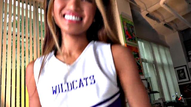Real petite Asian cheerleader jerks boyfriend in dirty talking POV