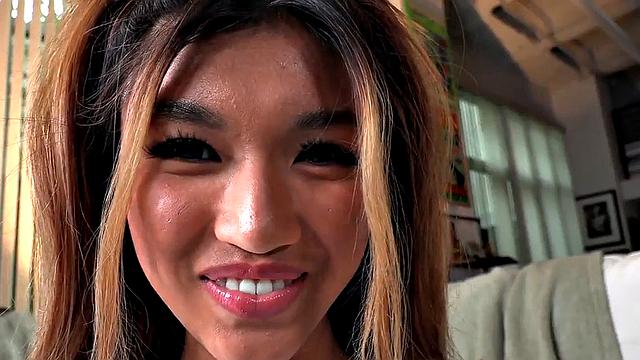 Real petite Asian cheerleader jerks boyfriend in dirty talking POV