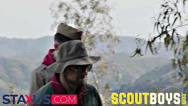 INTERNATIONAL SCOUT Chapter 2 - Going Commando