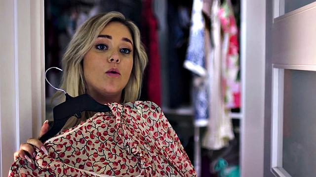 Slutty babe loves fucking on a big dick