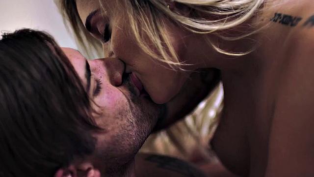 Slutty babe loves fucking on a big dick