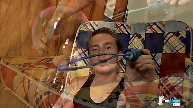 Playing with Bubbles Featuring Billy - Billy da Kidd