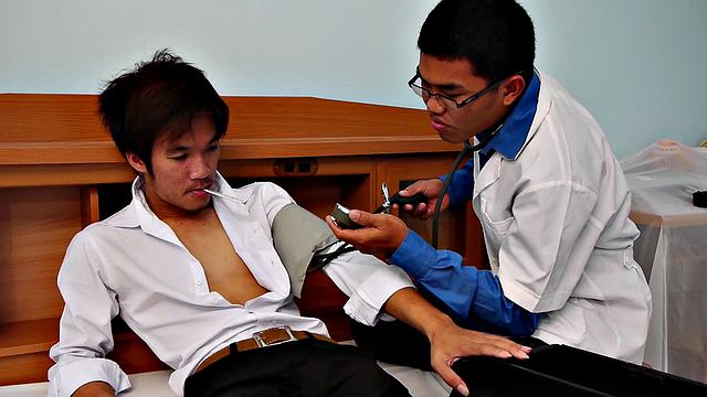 Asian twink gets bareback pounded by his doctor