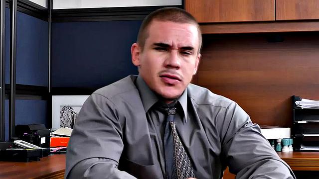 Office worker sucks off his bad mood with a hot blowjob