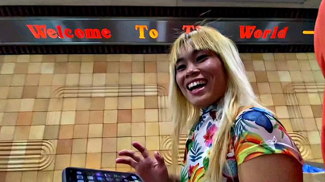 Casting Couch InternalCumshot