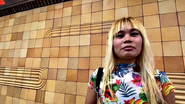 Casting Couch InternalCumshot