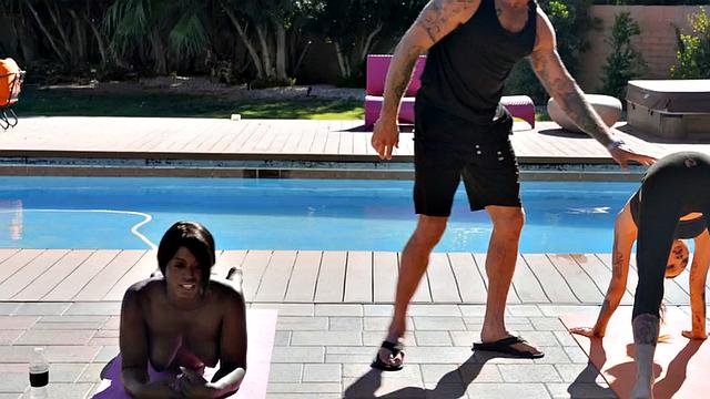 Yoga Asian and Black TS in 3some action