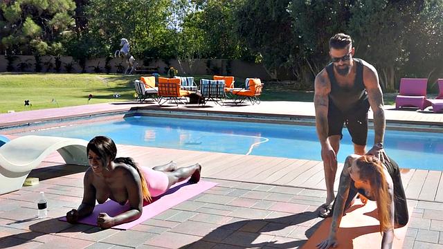 Yoga Asian and Black TS in 3some action