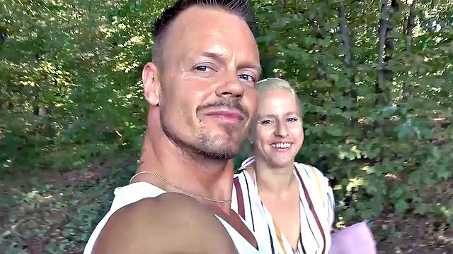 Public German amateur MILF gets fucked outdoors on sex date