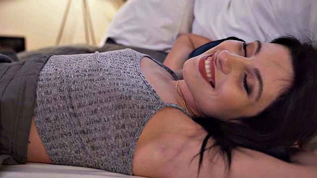 Romantic babe with pierced tits gets best waking up sex