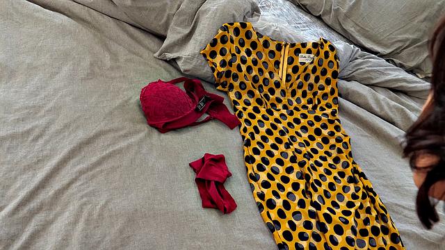 How a Sexy MILF Starts Her Day