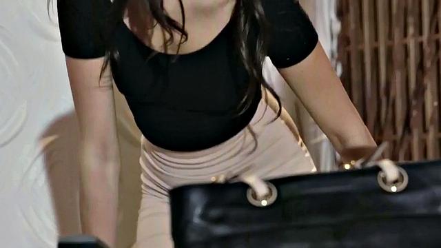 Kinky security officer pounds secretary in stockings in the office