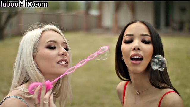 Naughty lesbians in 3some