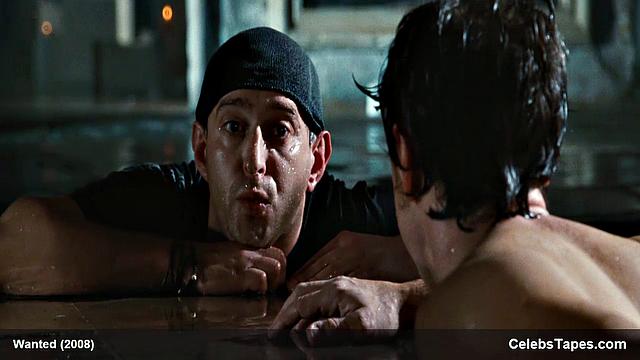 Angelina Jolie flaunts her smooth bare ass