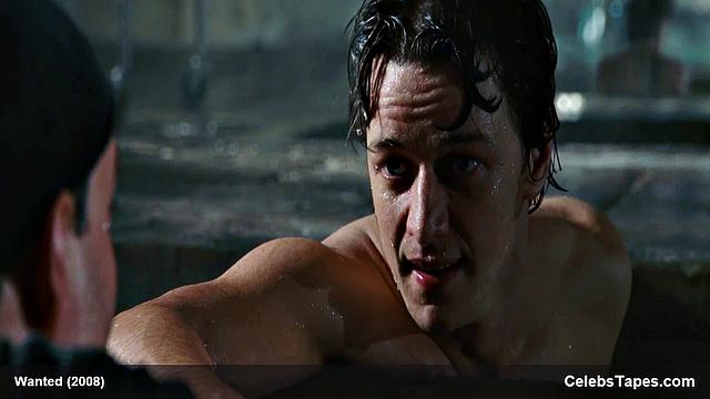 Angelina Jolie flaunts her smooth bare ass