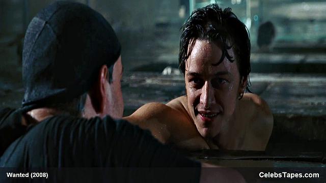 Angelina Jolie flaunts her smooth bare ass