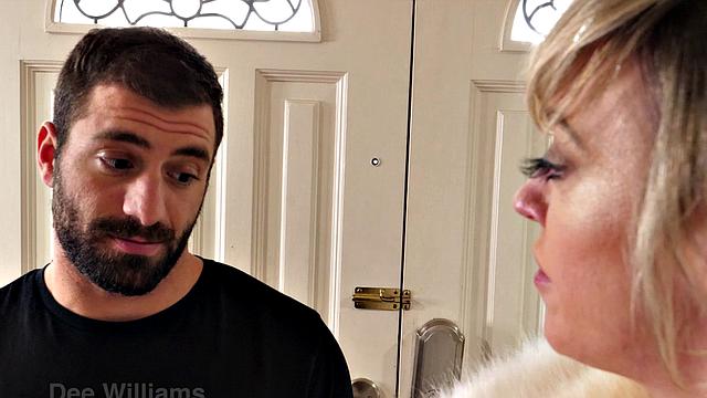 Dee Williams is busty