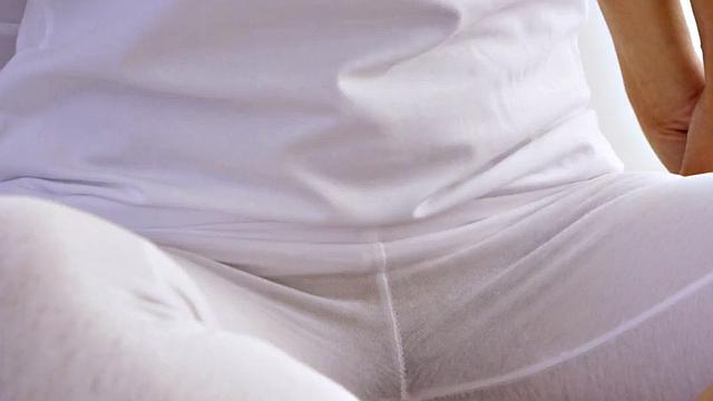 Massaging dykes playing in 69 after an oiled massage