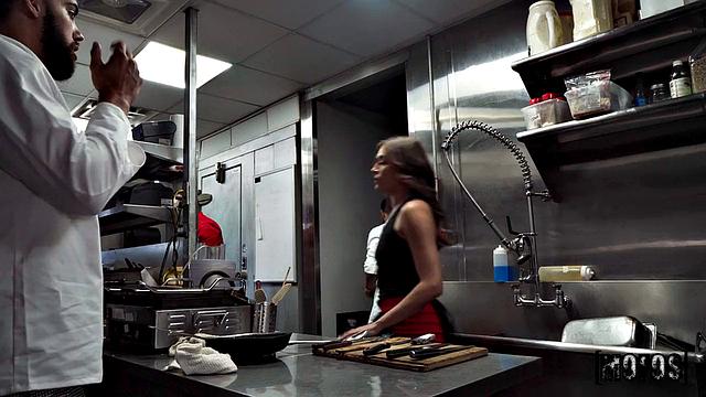 Когда лень двигаться - трахай сбоку, кайф не меньше