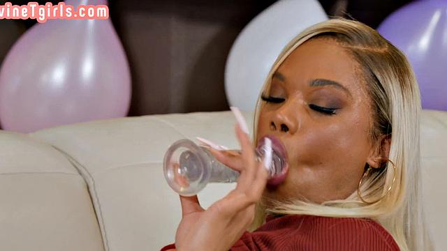 Big Ebony Trans analsmashed by guy