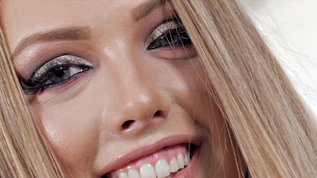 Horny Blonde Teen Rewarded With A Facial After Interview And Sex